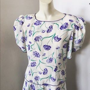 Vintage 💜 1980’s Flower Dress with Puff Sleeves